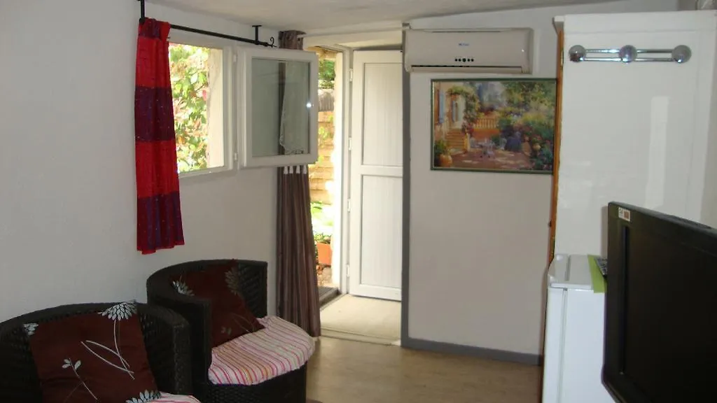 Le Soleil Bleu Bed & Breakfast Frejus