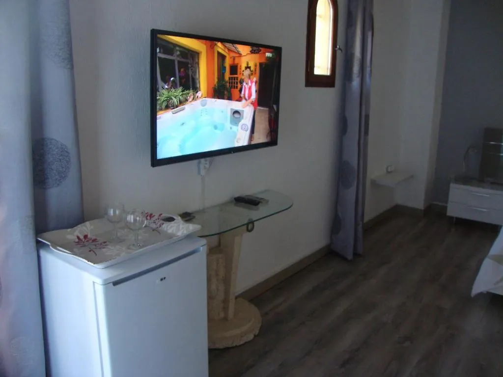 Le Soleil Bleu Bed & Breakfast Frejus