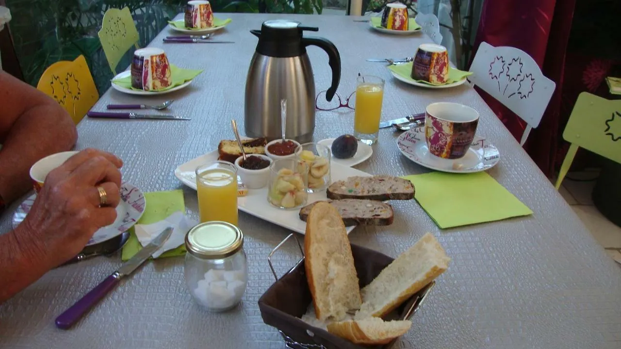 Le Soleil Bleu Bed & Breakfast Frejus 3*,  France