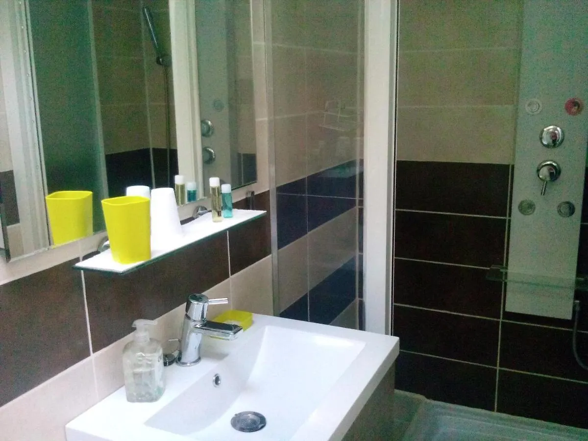 Le Soleil Bleu Bed & Breakfast Frejus